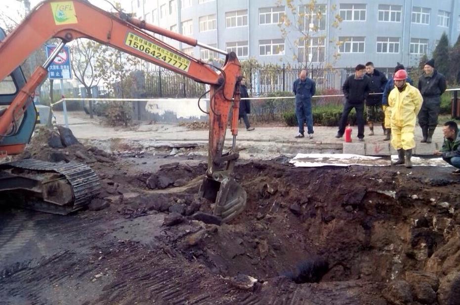 通辽爆燃变乱前抢修画面曝光