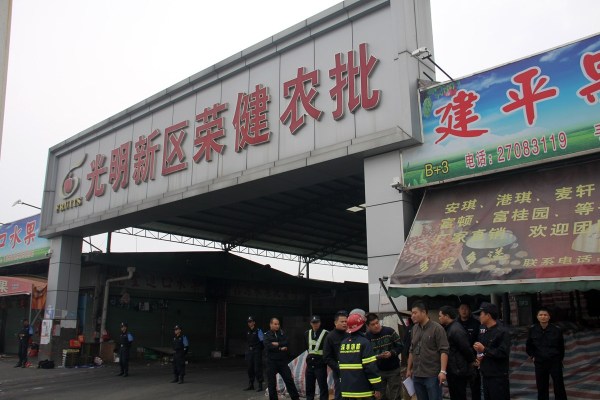 丽江农贸市场火警