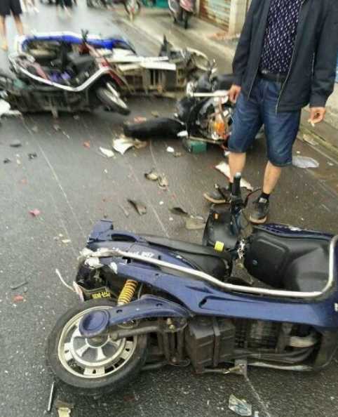 江苏三门峡产生交通变乱 已致5死10伤