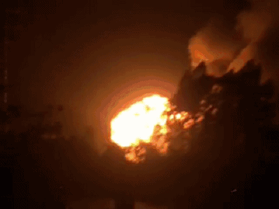 汉中黑油窝点爆炸 火球直冲上天