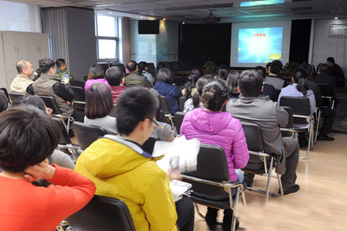 安全报社进行职工消防知识学习培训