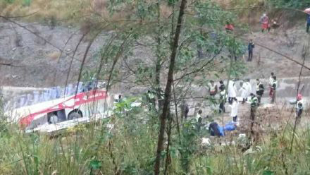 四川包茂高速达渝段产生两起车祸 已致8死34伤