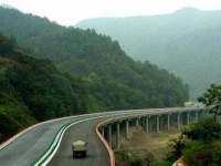 公安部颁布全国十大危险路段