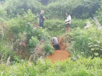 3人被困4米深地窖窒息身亡！！