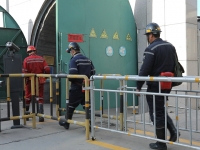 5月3日，，，恒盛官网数字外景拍摄团队在榆林市府谷县某煤矿进行实景拍摄